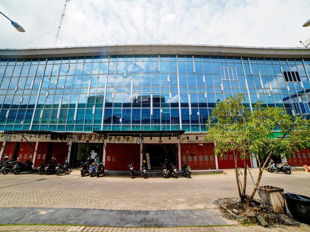Oyo 91211 Mega Comfort Guest House Medan Exterior foto